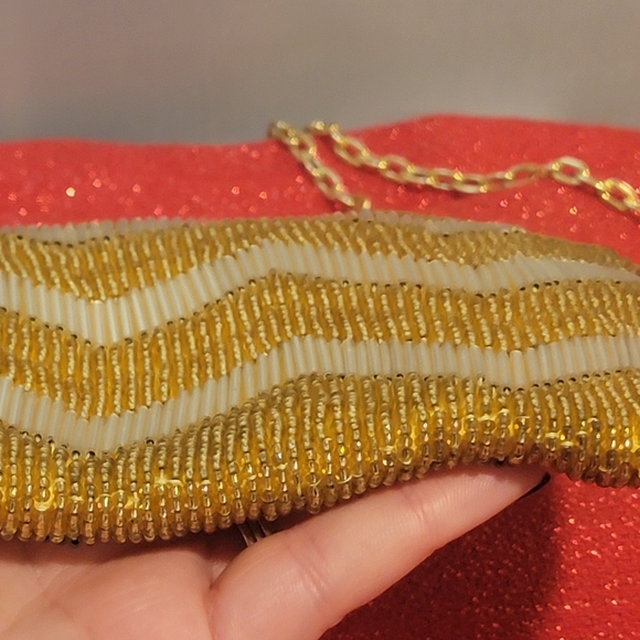 Vintage Gold/Silver Metallic Beaded Gatsby Style Vintage Evening Purse - Picture 7 of 11